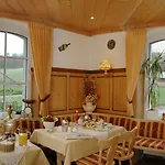 Waldhotel Forsthaus Remstecken Ξενοδοχείο