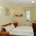 Ξενοδοχείο Waldhotel Forsthaus Remstecken 3*