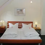 酒店 福斯豪斯莱姆斯特肯沃德酒店 3*