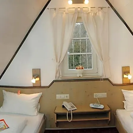 Hotell Waldhotel Forsthaus Remstecken 3*