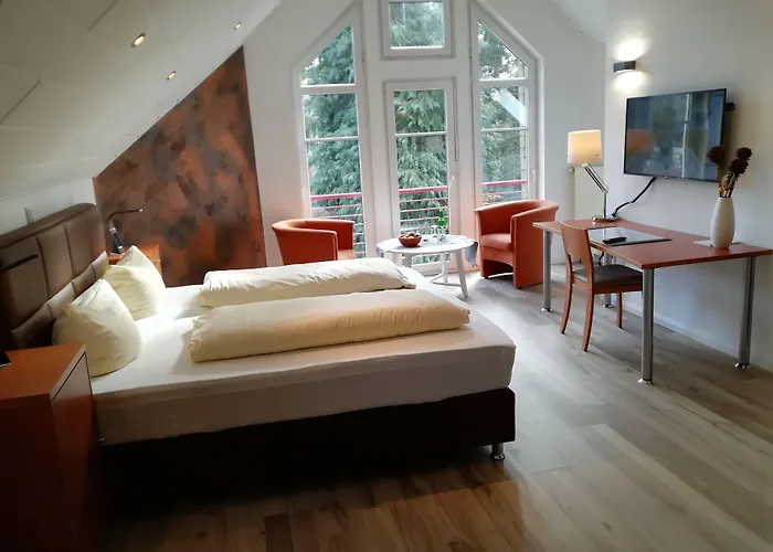 호텔 Waldhotel Forsthaus Remstecken 3*