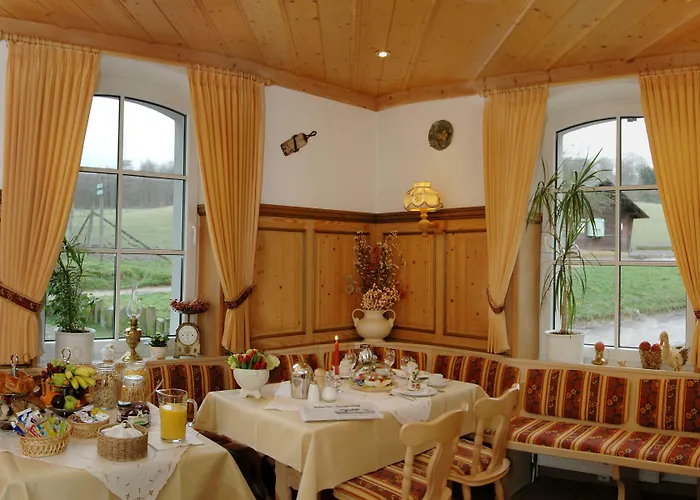 Waldhotel Forsthaus Remstecken 호텔