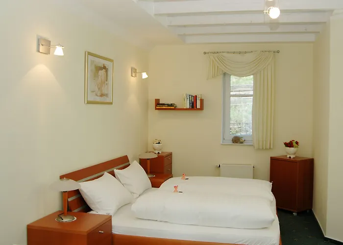 호텔 Waldhotel Forsthaus Remstecken 3*