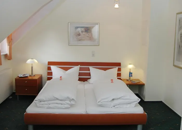 호텔 Waldhotel Forsthaus Remstecken 3*