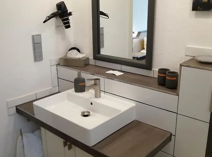 호텔 Waldhotel Forsthaus Remstecken 3*